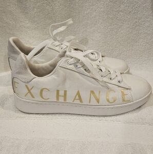 Unisex Armani Exchange White and Gold Sneakers